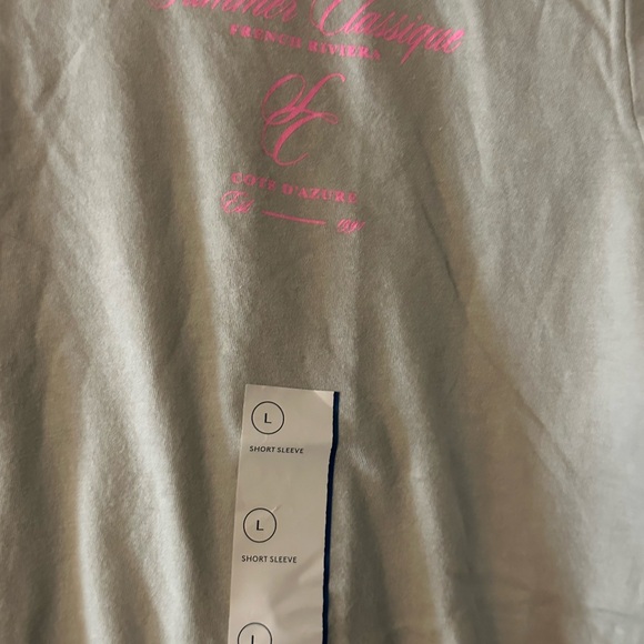 Universal Thread French Riviera Beige T-Shirt with Pink Details NWT - Picture 2 of 6